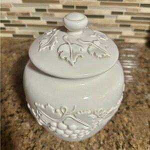 White Ceramic cookie Jar